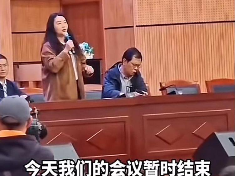 女副校长被举报婚内出轨？官方通报引发的深思_反馈实施和执行力