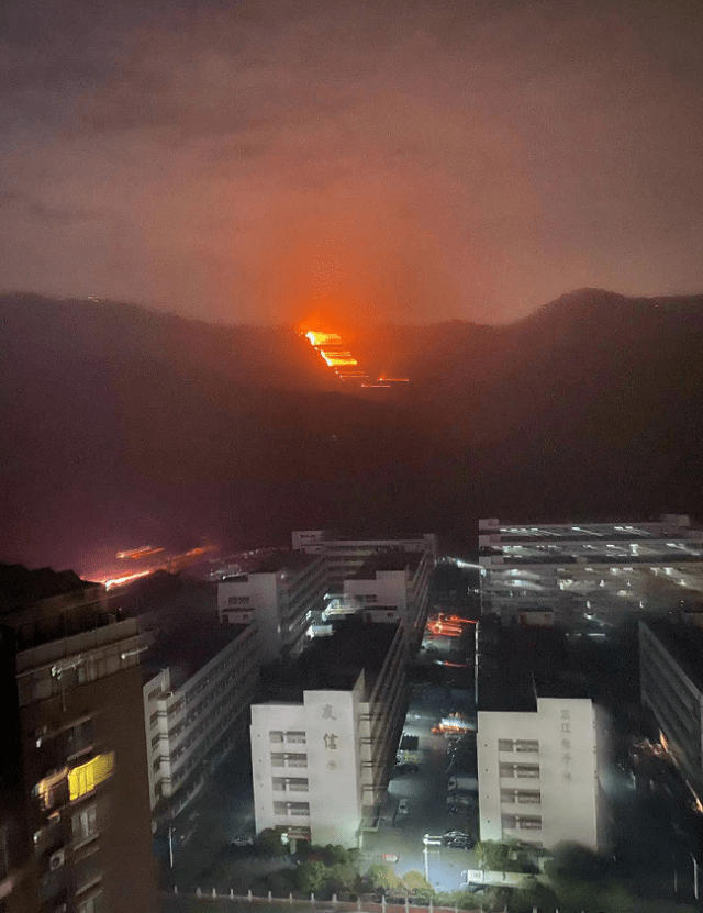 香港突发山火，深圳遥望火线，共筑防火长城