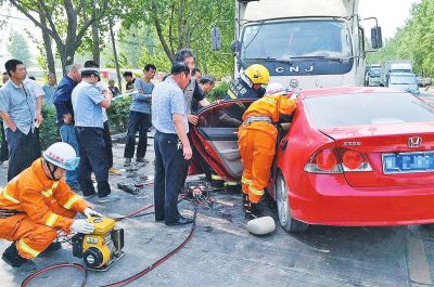 货车撞车致五死一重伤，事故背后的反思与启示