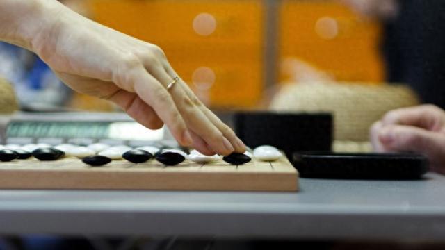 韩国棋文化中的独特传统，为何将死子放入棋盒盖