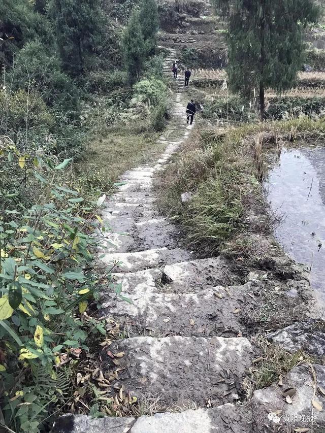 涉西藏震后重建的视频真相揭秘，这条内容不实