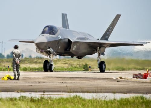 F-35坠毁后美空军禁止观看传播视频引发的思考