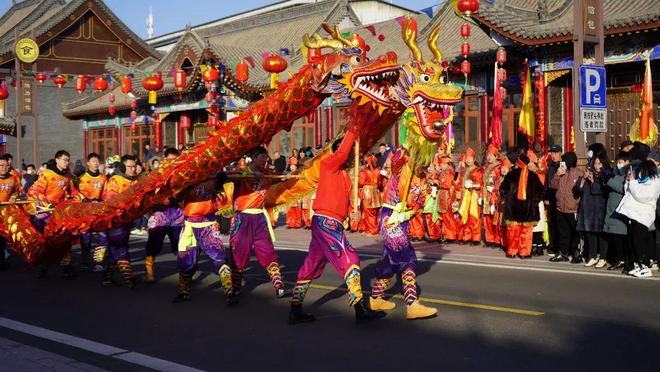 南北民俗闹新春，欢欢喜喜过大年