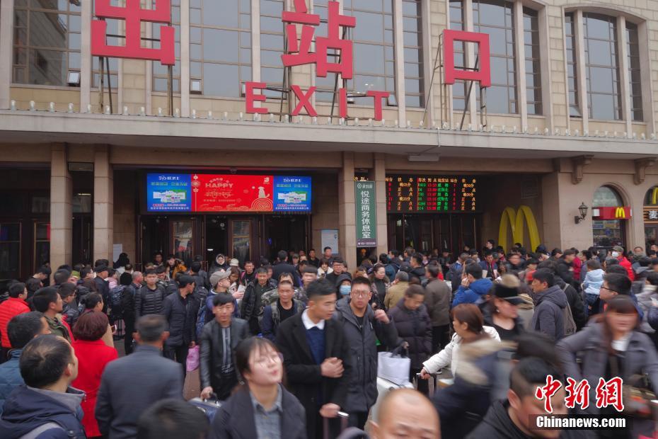 北京将迎来返京高峰，城市脉动与归途热切