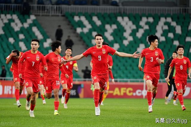 国青队5-2大捷，提前锁定U20亚洲杯八强席位——青春风暴席卷赛场！