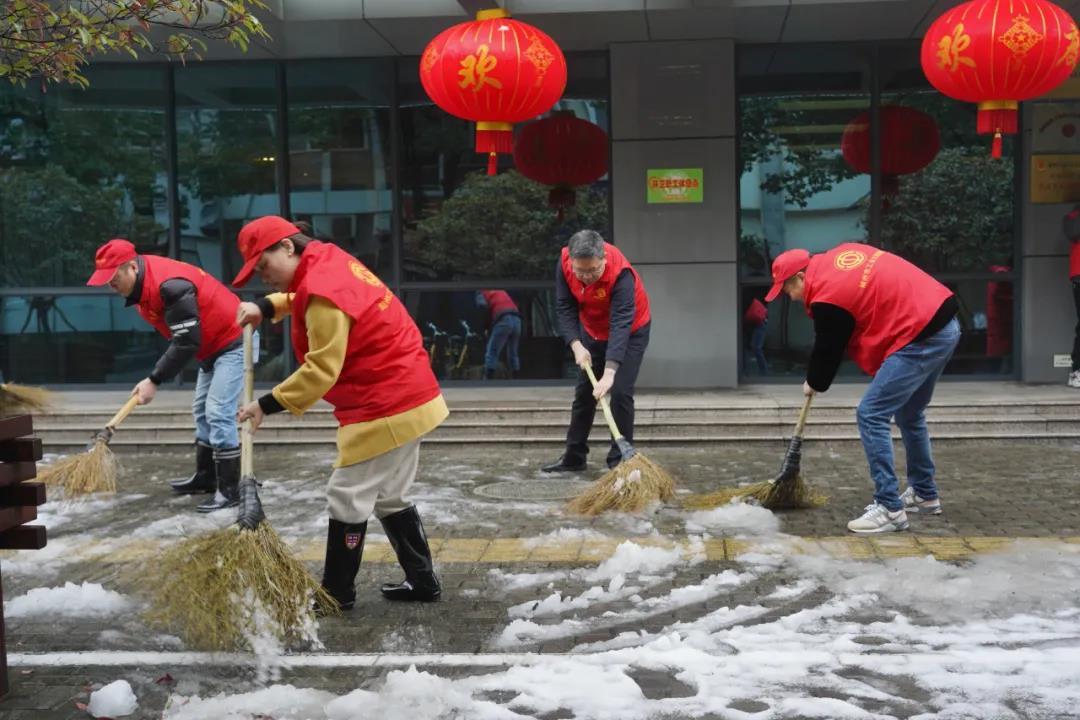 浙江多地遭遇今冬最强雨雪，究竟是何原因？