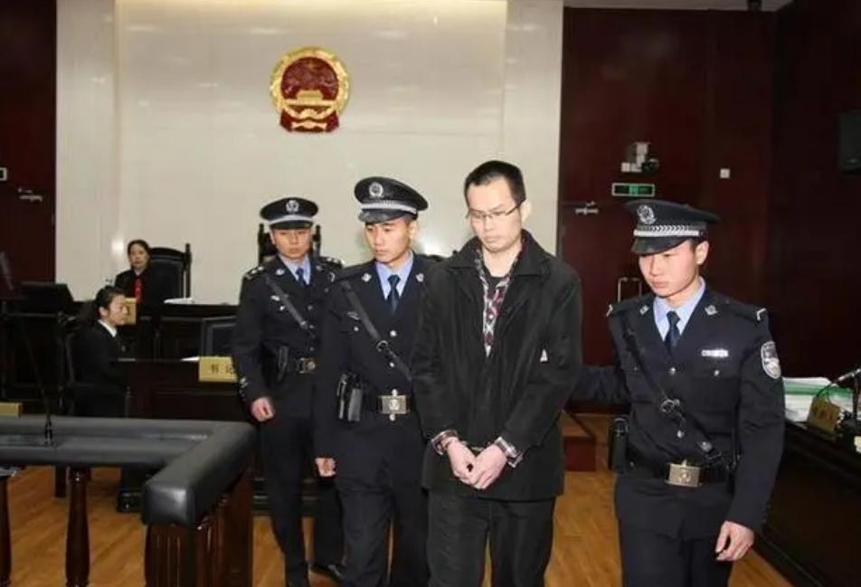 青春终结，00后女孩折磨室友致死，死刑执行背后的无人问津的悲剧！