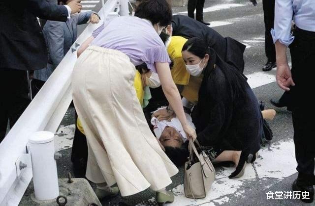 震惊！日本女子直播中被刺死，背后真相令人心碎！