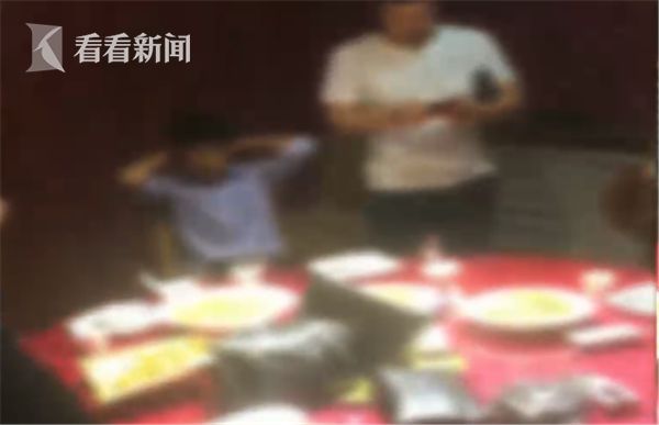 惊！相亲男自称机关年入35万，真相曝光后全场哗然！