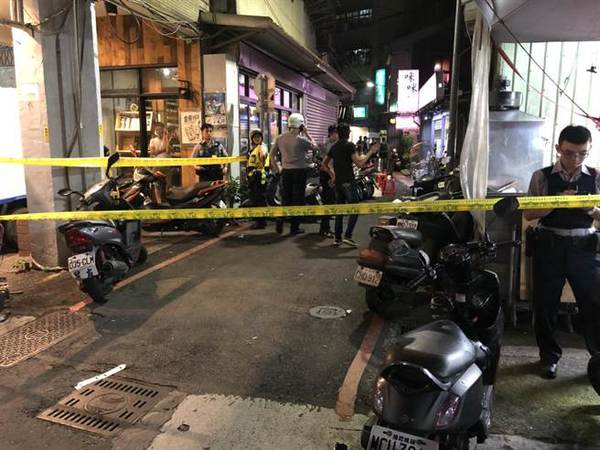 台湾街头凌晨爆发枪战